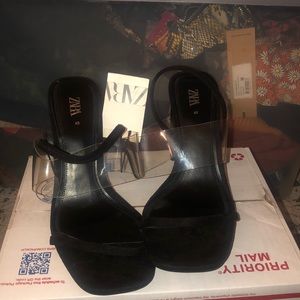 🖤 Zara clear strap mule heel